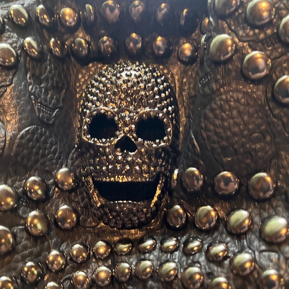 NWT Skull and Punk Rivet Bling Faux Leather Shoulder Style Tote Bag w/ Chains - Picture 11 of 16